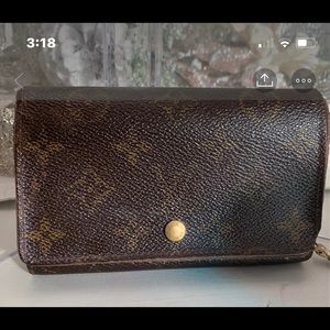 Authentic Vintage Preloved Louis Vuitton Wallet